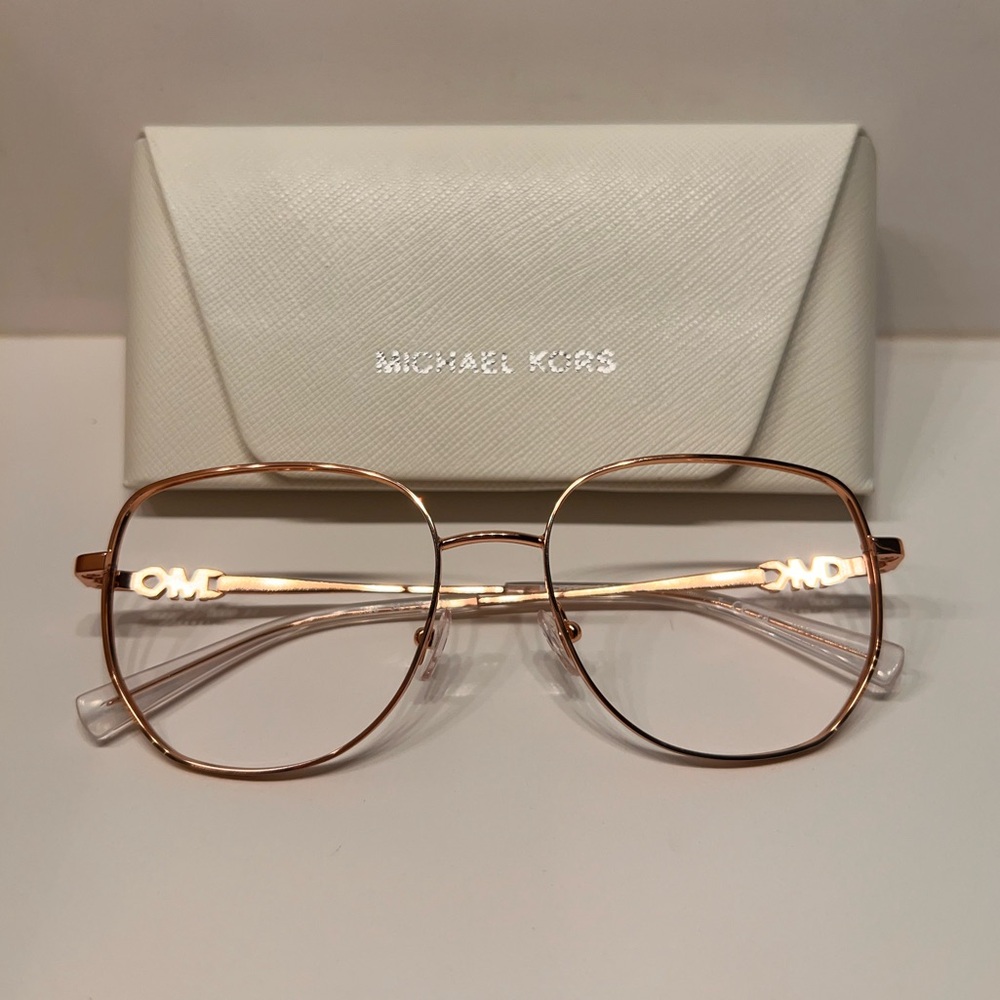 rose gold Michael Kors frame w/ case. StyleMK3062 Size 54/17/140